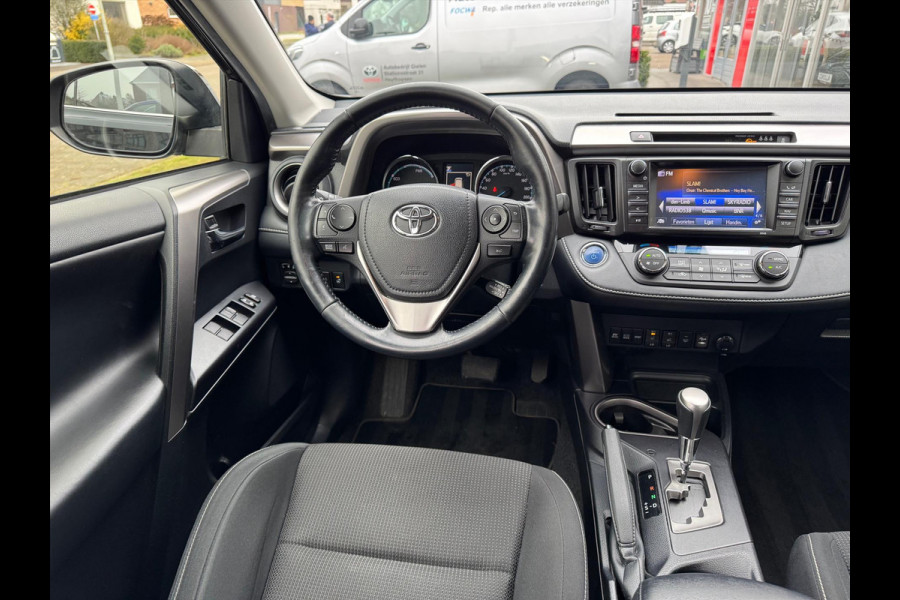 Toyota RAV4 2.5 Hybrid Style | Trekhaak, 18 inch, Stoel + Stuurverwarming, Keyless, Navigatie, Elektrische achterklep