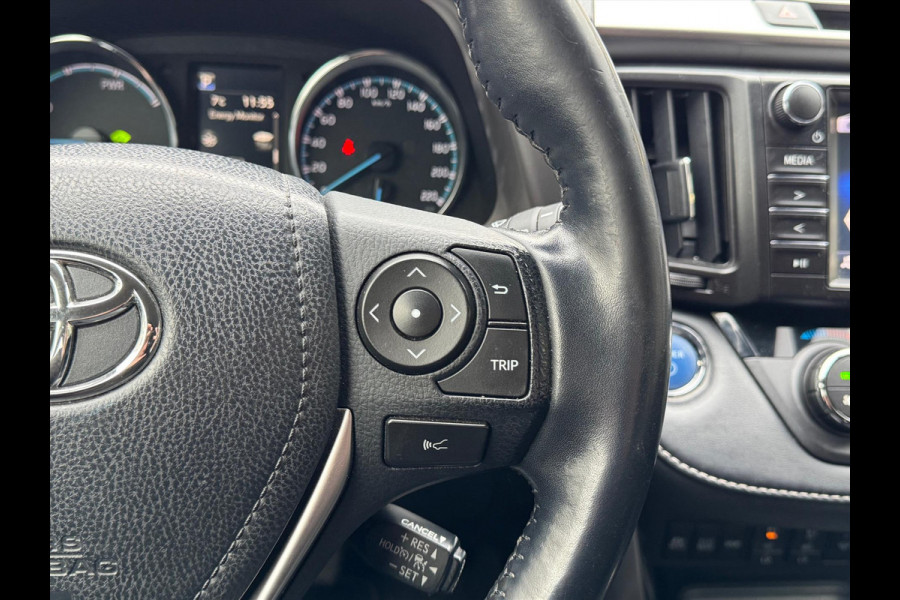 Toyota RAV4 2.5 Hybrid Style | Trekhaak, 18 inch, Stoel + Stuurverwarming, Keyless, Navigatie, Elektrische achterklep