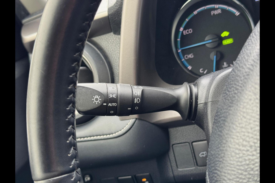 Toyota RAV4 2.5 Hybrid Style | Trekhaak, 18 inch, Stoel + Stuurverwarming, Keyless, Navigatie, Elektrische achterklep