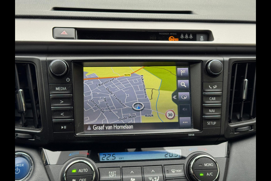 Toyota RAV4 2.5 Hybrid Style | Trekhaak, 18 inch, Stoel + Stuurverwarming, Keyless, Navigatie, Elektrische achterklep