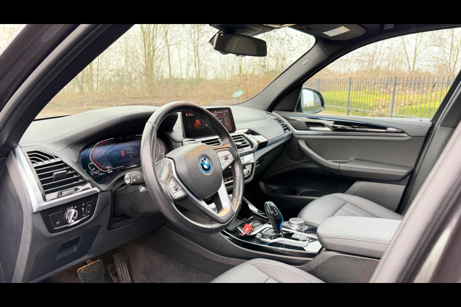 BMW iX3 Executive 80 kWh SOH 94% PANORAMADAK LEER APPLE-CARPLAY LED-XENON