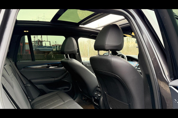 BMW iX3 Executive 80 kWh SOH 94% PANORAMADAK LEER APPLE-CARPLAY LED-XENON