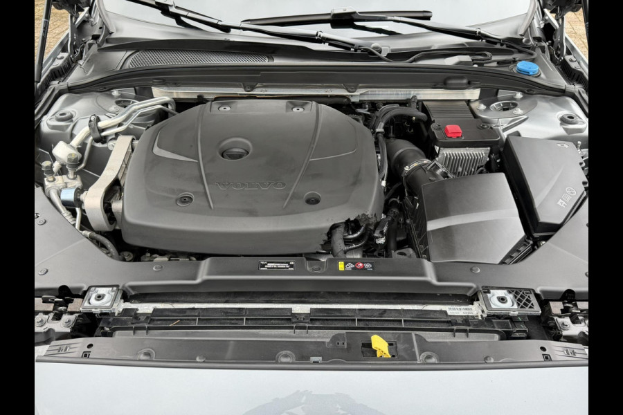 Volvo V60 2.0 T5 Aut. Stoelverwarming V+A Carplay Trekhaak Leder Cruise Camera Pdc Navi Led Elek. A-klep