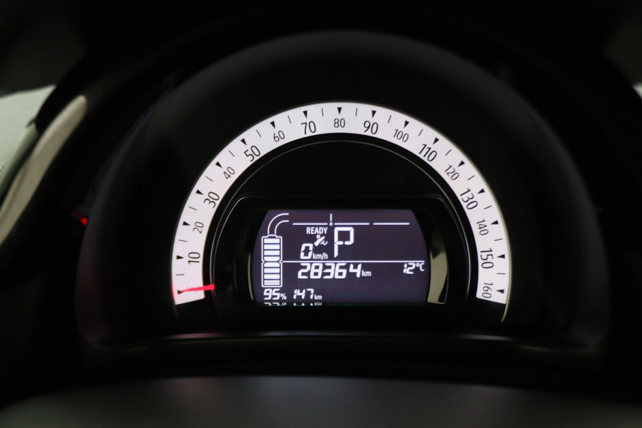 Renault Twingo Z.E. R80 E-Tech Série Limitée Urban Night 22 kWh Standkachel, Camera, Stoelverwarming, Cruise, Apple Carplay, DAB, 16''