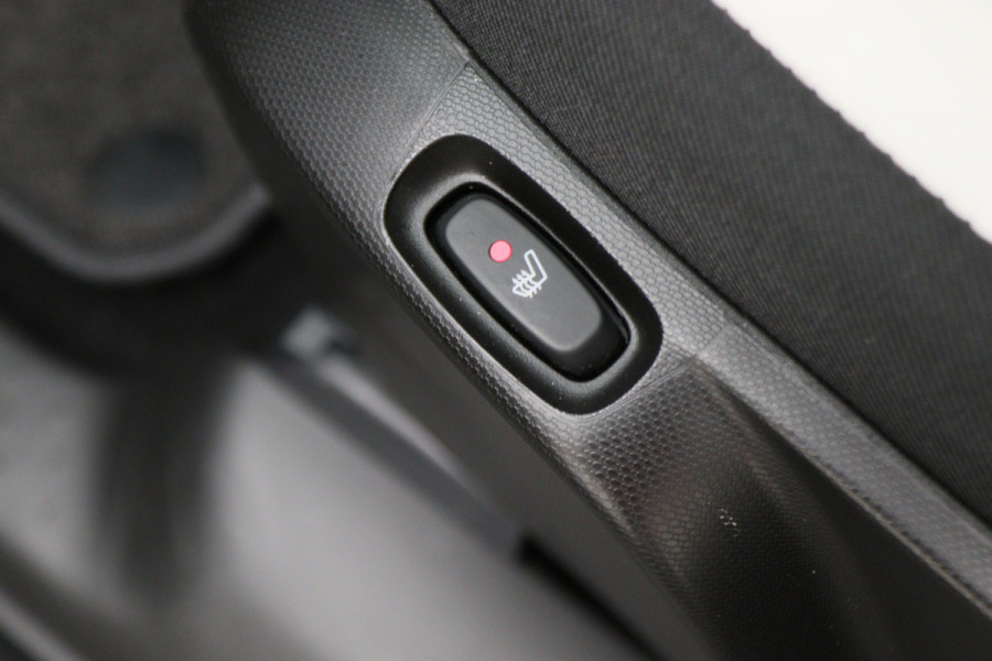 Renault Twingo Z.E. R80 E-Tech Série Limitée Urban Night 22 kWh Standkachel, Camera, Stoelverwarming, Cruise, Apple Carplay, DAB, 16''