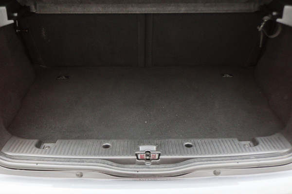 Renault Twingo Z.E. R80 E-Tech Série Limitée Urban Night 22 kWh Standkachel, Camera, Stoelverwarming, Cruise, Apple Carplay, DAB, 16''