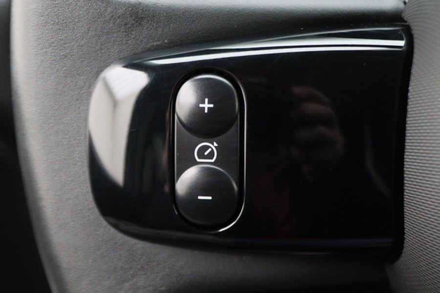 Renault Twingo Z.E. R80 E-Tech Série Limitée Urban Night 22 kWh Standkachel, Camera, Stoelverwarming, Cruise, Apple Carplay, DAB, 16''