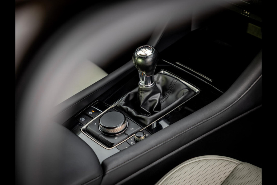 Mazda 3 2.0 e-SkyActiv-X M Hybrid 180 Luxury Leder|HeadUp display
