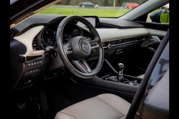 Mazda 3 2.0 e-SkyActiv-X M Hybrid 180 Luxury Leder|HeadUp display