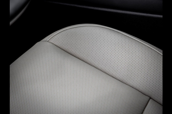 Mazda 3 2.0 e-SkyActiv-X M Hybrid 180 Luxury Leder|HeadUp display