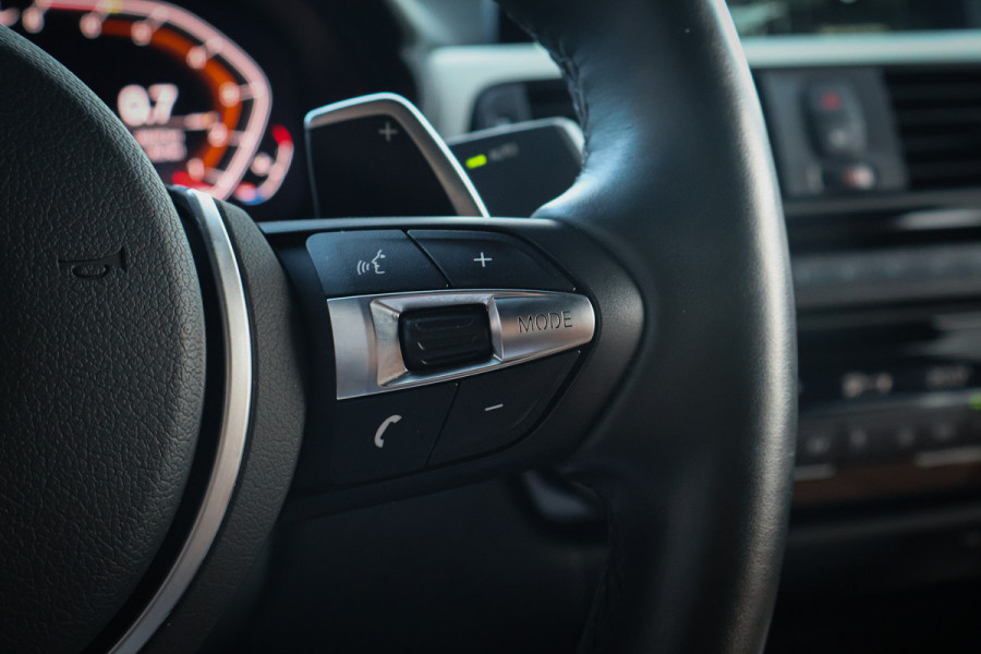 BMW 4 Serie Cabrio 420i High Executive Edition STOELVERWARMING | PARKEERSENSOREN | DIGITAL DASH |