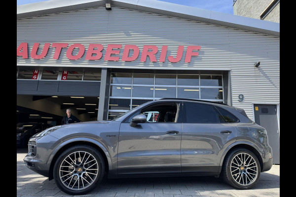 Porsche Cayenne 3.0 E-Hybrid SPORT - Panorama dak I Sport pakket I Leer I Airco I 21"Sport velgen I Black Trim I Nacht camera