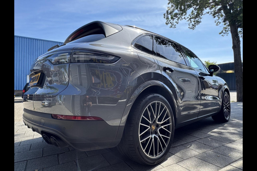 Porsche Cayenne 3.0 E-Hybrid SPORT - Panorama dak I Sport pakket I Leer I Airco I 21"Sport velgen I Black Trim I Nacht camera