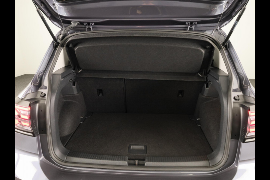 Volkswagen T-Cross 1.0 TSI Style 115PK DSG | Navigatie | Parkeercamera | 18"LM velgen | Matrix koplampen |