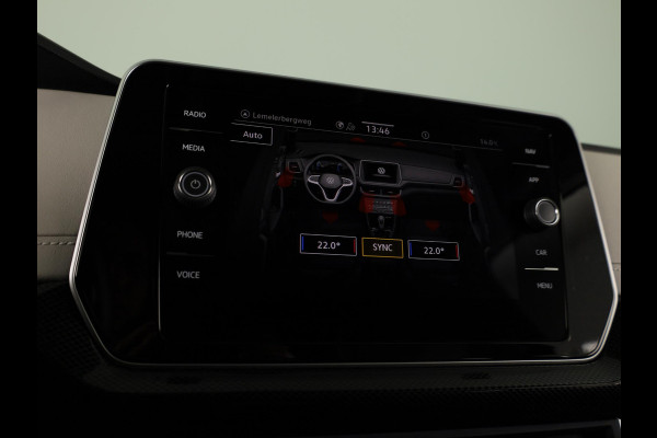 Volkswagen T-Cross 1.0 TSI Style 115PK DSG | Navigatie | Parkeercamera | 18"LM velgen | Matrix koplampen |