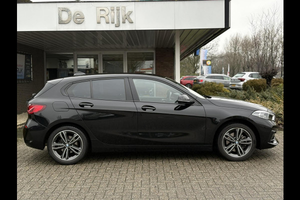 BMW 1-serie 118i High Executive Edition | Navi, PDC, Carplay/Android, Cruise, Stoelverw., Climate | Goed onderhouden |
