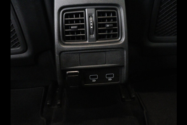 Renault Arkana 1.6 E-Tech Hybrid 145 R.S. Line | Leder/Alcantara | Stoelverwarming | Adaptive cruise | Camera | Carplay | Keyless | Park Assist | Full LED | Navigatie