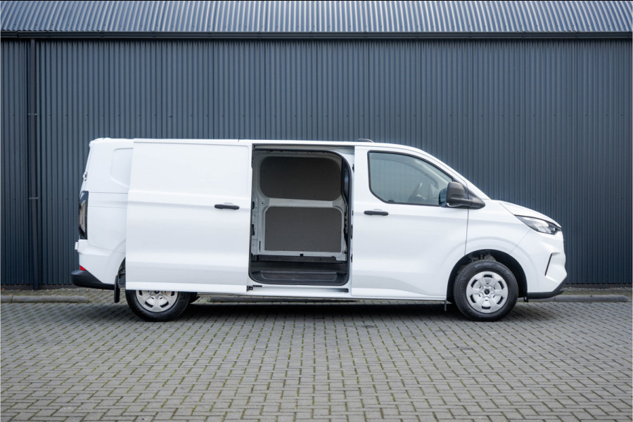 Ford Transit Custom 2.0 TDCI L2H1 | 130PK | CarPlay | Navi | Camera | LED | Cruise | Airco | 3-Zits