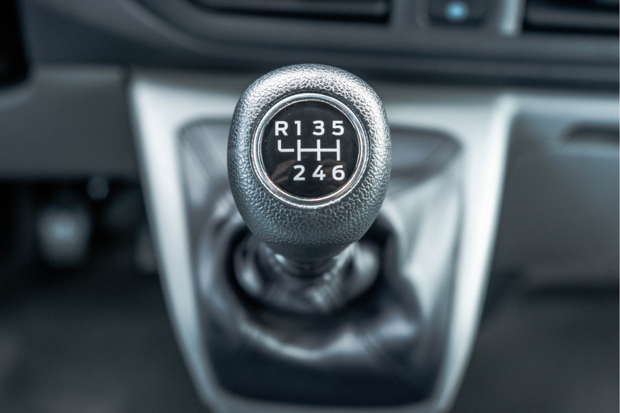 Ford Transit Custom 2.0 TDCI L2H1 | 130PK | CarPlay | Navi | Camera | LED | Cruise | Airco | 3-Zits