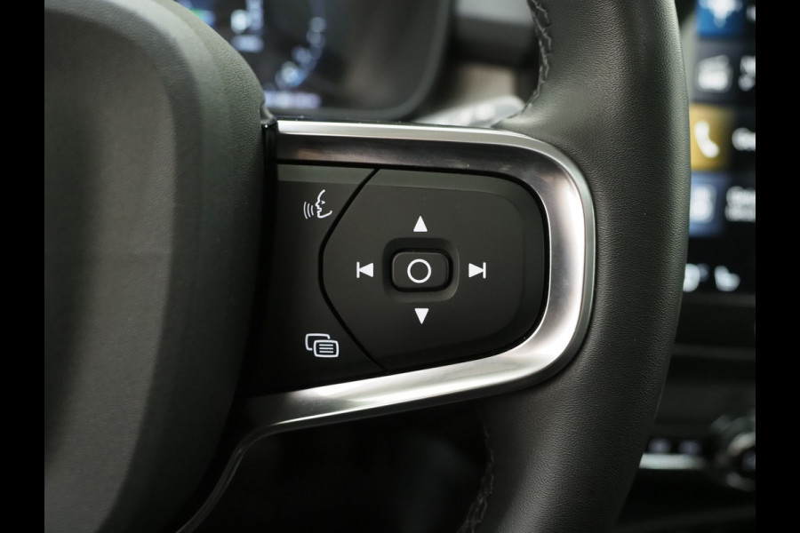 Volvo XC40 1.5 T5 Recharge Inscription | Panoramadak | Leder | Trekhaak | Pilot Assist | Harman/Kardon | 360 | Keyless