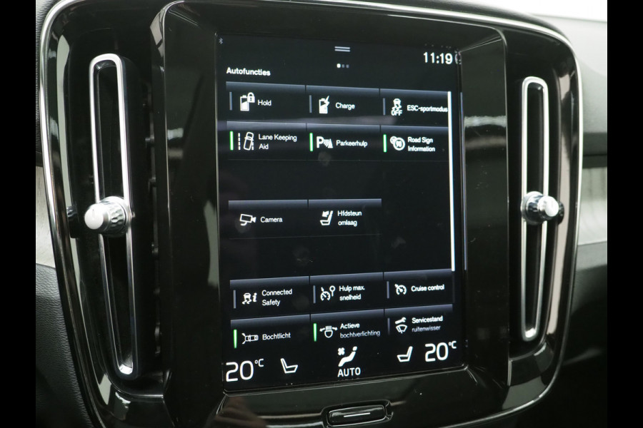 Volvo XC40 1.5 T5 Recharge Inscription | Panoramadak | Leder | Trekhaak | Pilot Assist | Harman/Kardon | 360 | Keyless