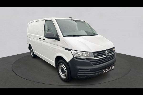 Volkswagen Transporter L1H1 2.0 TDI 110pk 3.2T Laadruimte inrichting,trekhaak,app connect,camera,navigatie Laadruimte inrichting,trekhaak,app connect,camera,navigatie