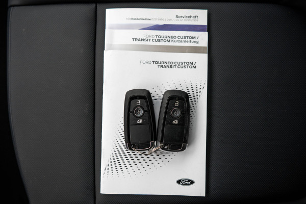 Ford Transit Custom 2.0 TDCI L2H1 | 130PK | CarPlay | Navi | Camera | LED | Cruise | Airco