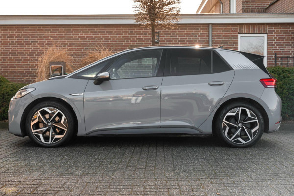 Volkswagen ID.3 First Plus 58 kWh 1e Eig Sfeerverlichting IQ Light Keyless Adaptive Camera Stoelverwarming 19''