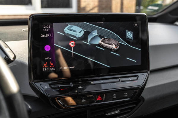 Volkswagen ID.3 First Plus 58 kWh 1e Eig Sfeerverlichting IQ Light Keyless Adaptive Camera Stoelverwarming 19''