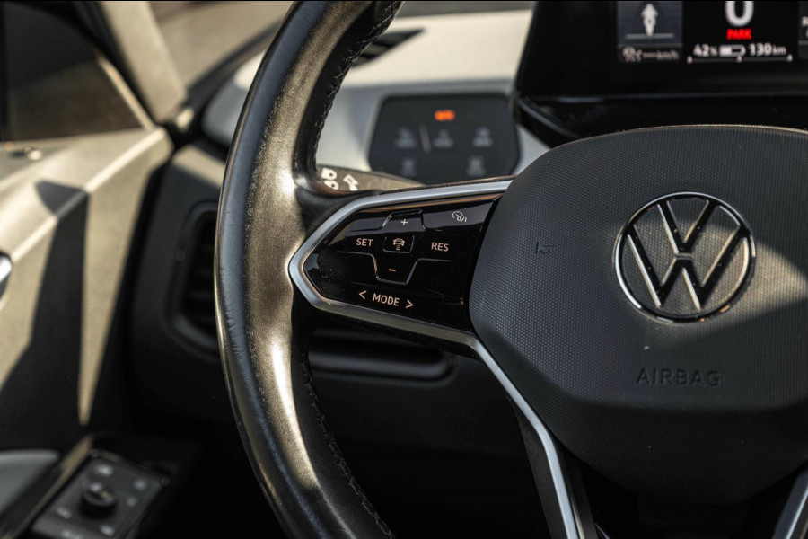 Volkswagen ID.3 First Plus 58 kWh 1e Eig Sfeerverlichting IQ Light Keyless Adaptive Camera Stoelverwarming 19''