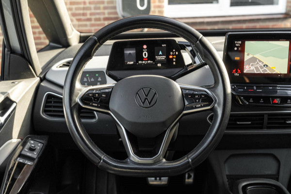 Volkswagen ID.3 Business 58 kWh PRO Adaptive IQ Light Sfeer Camera Stoelverwarming LED 18''