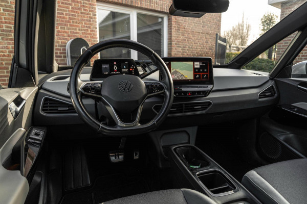 Volkswagen ID.3 Business 58 kWh PRO Adaptive IQ Light Sfeer Camera Stoelverwarming LED 18''