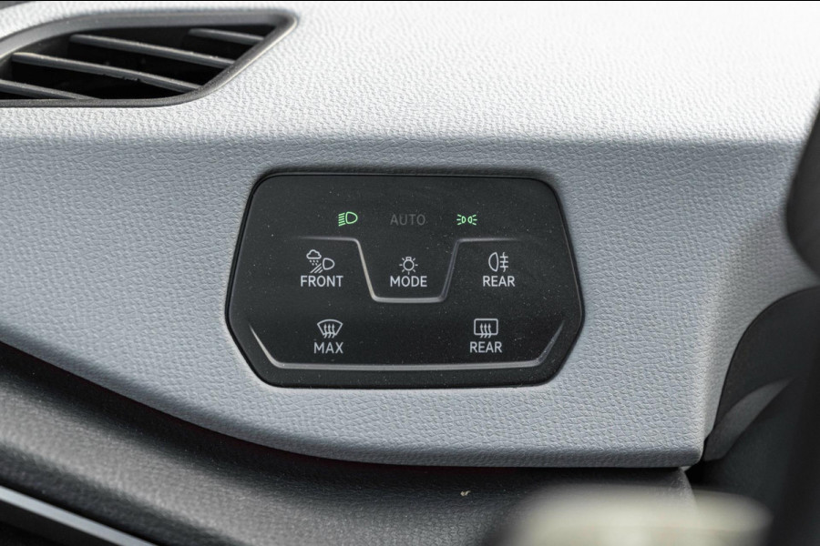 Volkswagen ID.3 Business 58 kWh PRO Adaptive IQ Light Sfeer Camera Stoelverwarming LED 18''