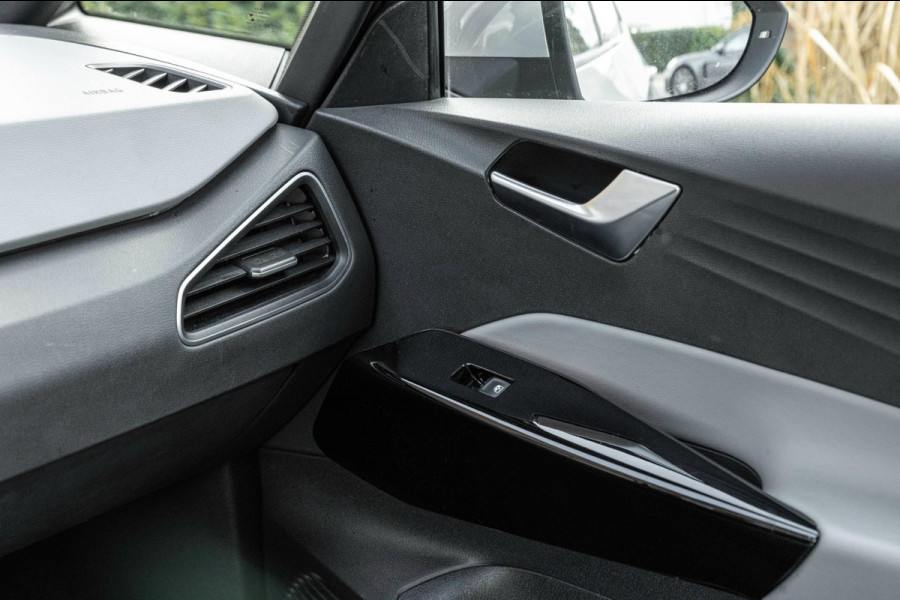 Volkswagen ID.3 Business 58 kWh PRO Adaptive IQ Light Sfeer Camera Stoelverwarming LED 18''