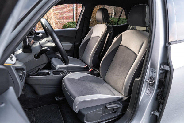 Volkswagen ID.3 Business 58 kWh PRO Adaptive IQ Light Sfeer Camera Stoelverwarming LED 18''