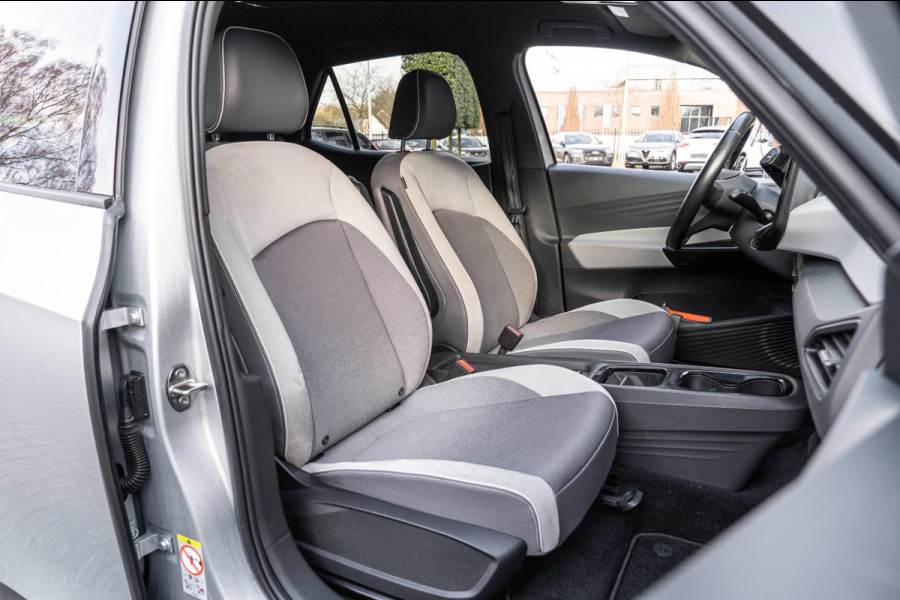 Volkswagen ID.3 Business 58 kWh PRO Adaptive IQ Light Sfeer Camera Stoelverwarming LED 18''