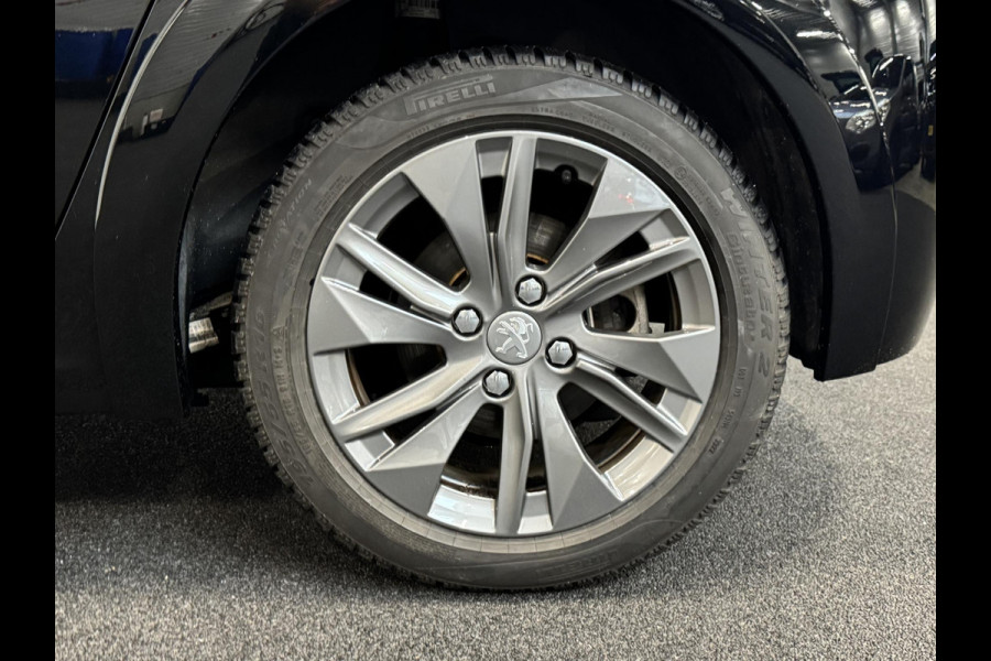 Peugeot e-208 EV Active Pack 50 kWh Navigatie Apple Carplay/Android Auto Parkeersensoren achter  Cruise Control  Climate Control Lichtmetalen velgen