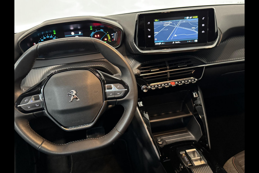Peugeot e-208 EV Active Pack 50 kWh Navigatie Apple Carplay/Android Auto Parkeersensoren achter  Cruise Control  Climate Control Lichtmetalen velgen