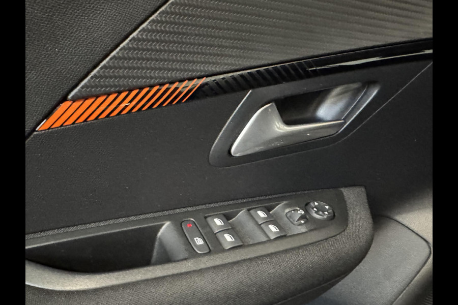 Peugeot e-208 EV Active Pack 50 kWh Navigatie Apple Carplay/Android Auto Parkeersensoren achter  Cruise Control  Climate Control Lichtmetalen velgen
