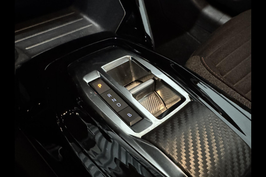 Peugeot e-208 EV Active Pack 50 kWh Navigatie Apple Carplay/Android Auto Parkeersensoren achter  Cruise Control  Climate Control Lichtmetalen velgen