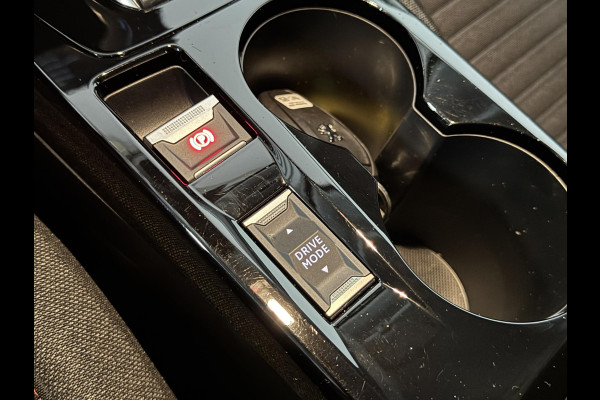 Peugeot e-208 EV Active Pack 50 kWh Navigatie Apple Carplay/Android Auto Parkeersensoren achter  Cruise Control  Climate Control Lichtmetalen velgen