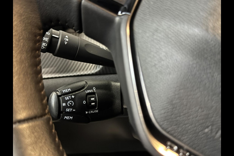 Peugeot e-208 EV Active Pack 50 kWh Navigatie Apple Carplay/Android Auto Parkeersensoren achter  Cruise Control  Climate Control Lichtmetalen velgen