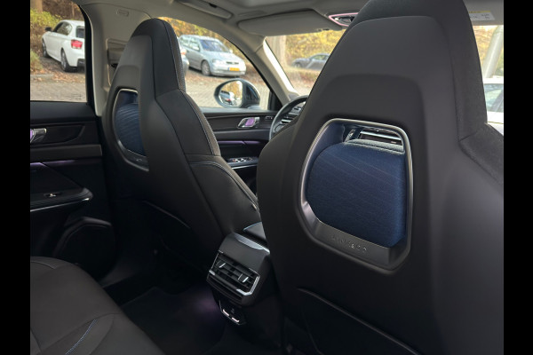 Lynk & Co 01 1.5 l Pano l Infinity Sound l ACC l Camera l IZGST l