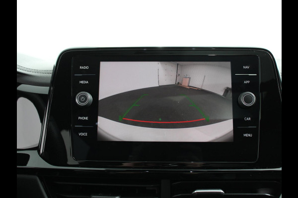 Volkswagen T-Roc 1.5 TSI DSG R-Line+Blackpack Climate control | Adaptieve cruise control | Panoramadak | LED | Navigatie | Achteruitrijcamera | Parkeersensoren | Apple Carplay/ Android Auto | Radio