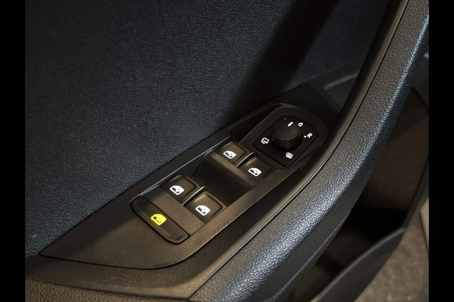 Škoda Karoq TSI 115PK SELECTION CARPLAY/LED/ECC