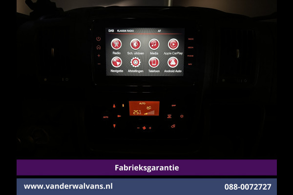 Citroën Jumper 2.2 BlueHDi 141pk Bakwagen Laadklep Fabrieksgarantie Euro6 Airco | Camera | Navigatie | Cruisecontrol | Apple Carplay Android Auto, 1010kg laadvermogen, Bijrijdersbank