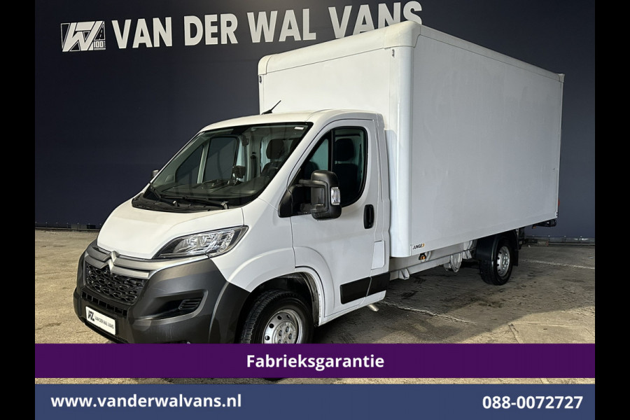 Citroën Jumper 2.2 BlueHDi 141pk Bakwagen Laadklep Fabrieksgarantie Euro6 Airco | Camera | Navigatie | Cruisecontrol | Apple Carplay Android Auto, 1010kg laadvermogen, Bijrijdersbank