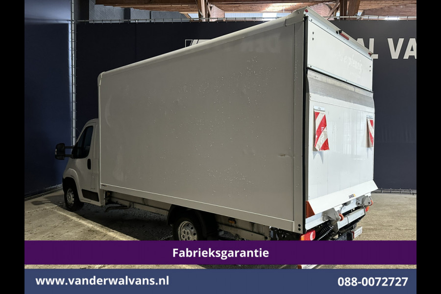 Citroën Jumper 2.2 BlueHDi 141pk Bakwagen Laadklep Fabrieksgarantie Euro6 Airco | Camera | Navigatie | Cruisecontrol | Apple Carplay Android Auto, 1010kg laadvermogen, Bijrijdersbank
