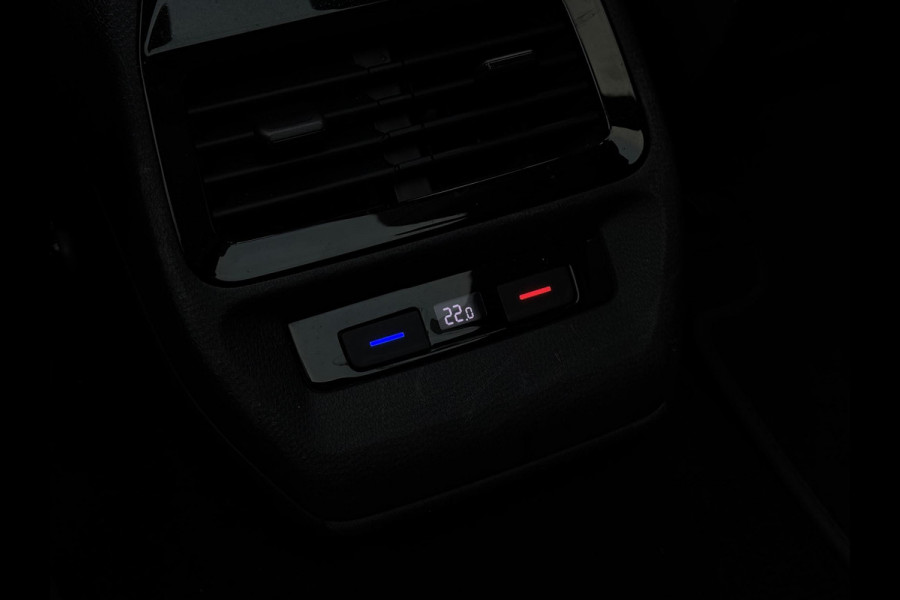 Volkswagen ID.4 Aut. First Max 77 kWh | SoH 87% | Panorama | IQ-Light | 360 Camera |