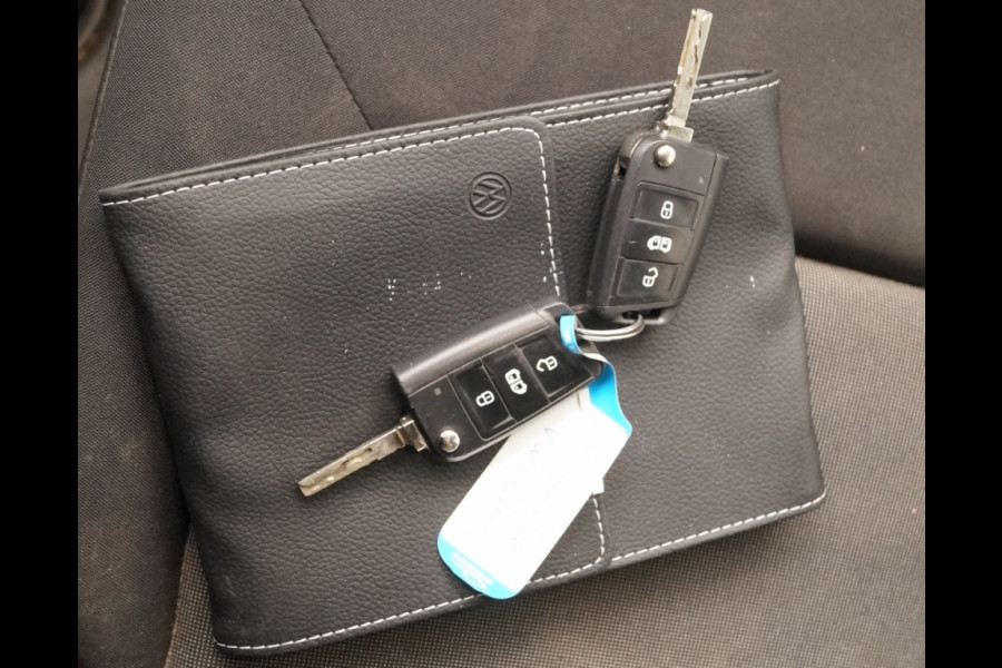 Volkswagen Crafter 35 2.0 TDI 140pk L3-H3 -CAM-PDC-NAVI-CRUISE-DAB-